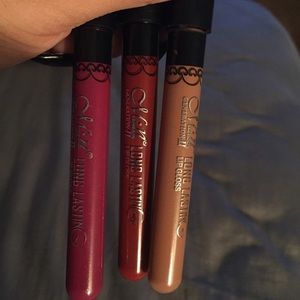 ❌❌ SOLD❌❌VERY LONG LASTING LIQUID LIPSTICK!!