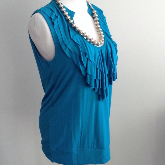 Sleeveless Ruffled Top - Picture 2 of 2