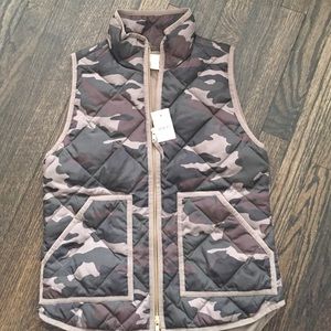 J. Crew Jackets & Coats - Jcrew factory camo vest 🅿️🅿️ $120 J. Crew Jackets & Coats - Jcrew factory camo vest 🅿️🅿️ $120