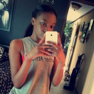 Meet your Posher, Shalicia