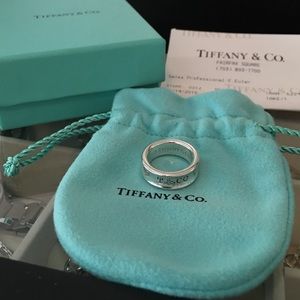 ✨100% Authentic Tiffany & co. 1837 Ring✨