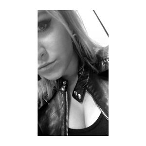 Meet your Posher, Ivie