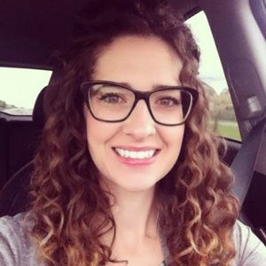 Meet your Posher, Lisa