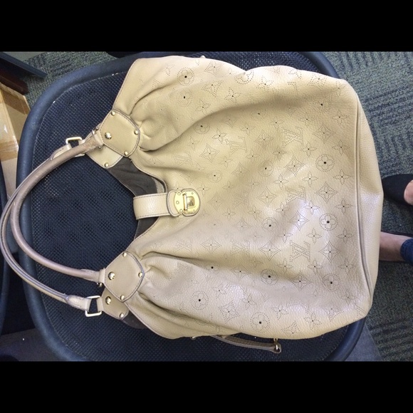 Louis Vuitton camel Mahina shoulder bag - Picture 1 of 3
