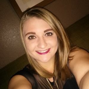 Meet your Posher, Christina