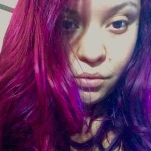 Meet your Posher, Mariel