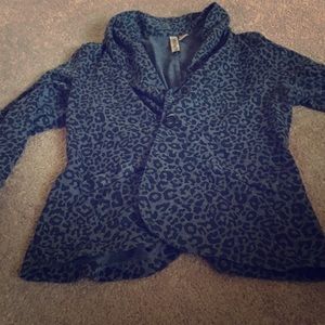 Cheetah print blazer !