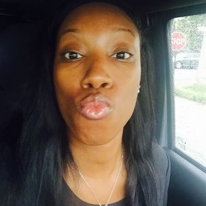 Meet your Posher, Alexandra