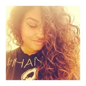 Meet your Posher, Celeste