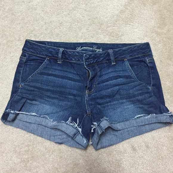 American eagle cuffed shorts