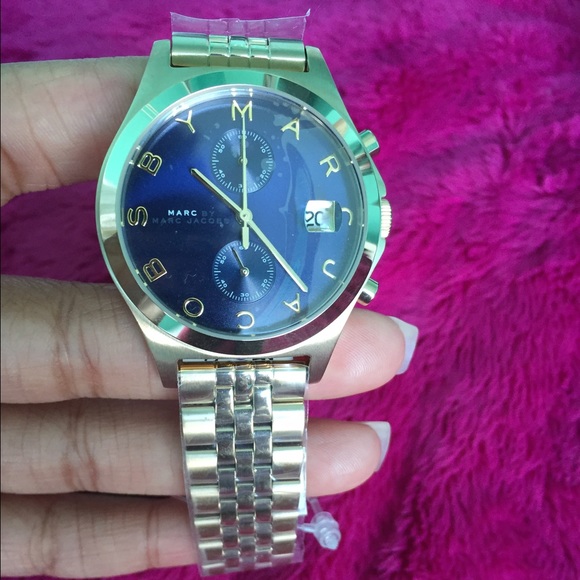 Authentic Marc Jacobs Watch - Picture 2 of 3