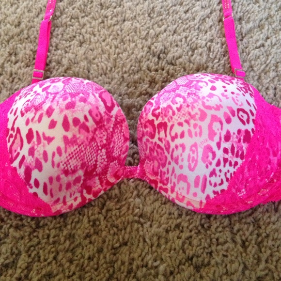 Victoria secret bra.