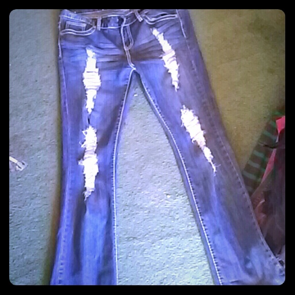 Flared bottom Premiere Jeans Rue21 cute Ripped.