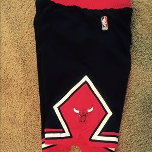 Youth extra-large Chicago bulls shorts