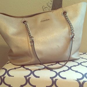 Large Calvin Klein Tote! 👜😍