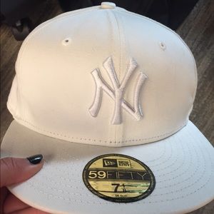 Brand new Yankee hat