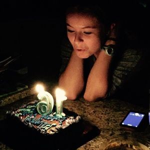 Meet your Posher, Sam