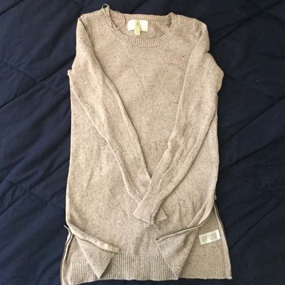 ❤️sale ❤️Long sweater with zippers on sides