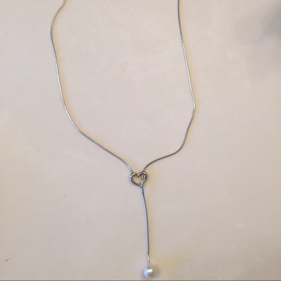 Heart and pearl necklace