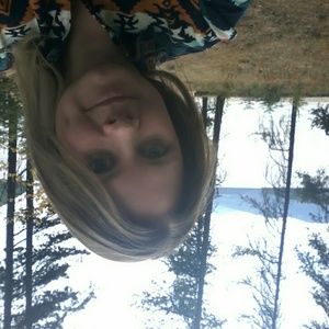 Meet your Posher, Kelli