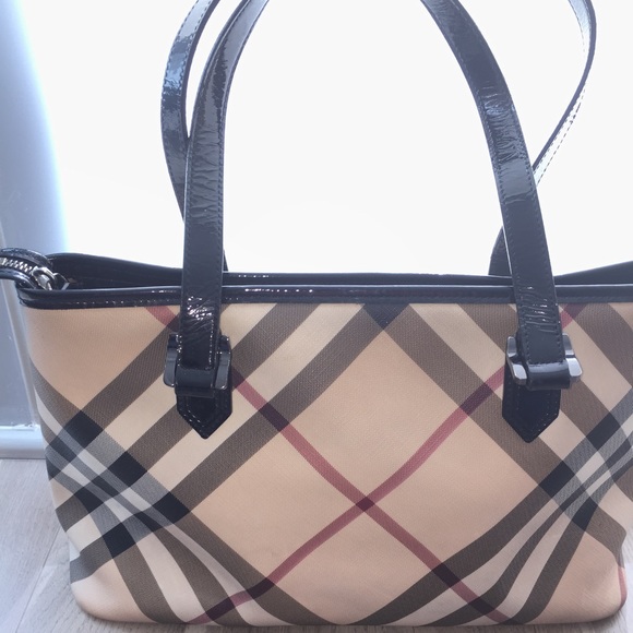 Burberry Nova Checked tote shoulder bag