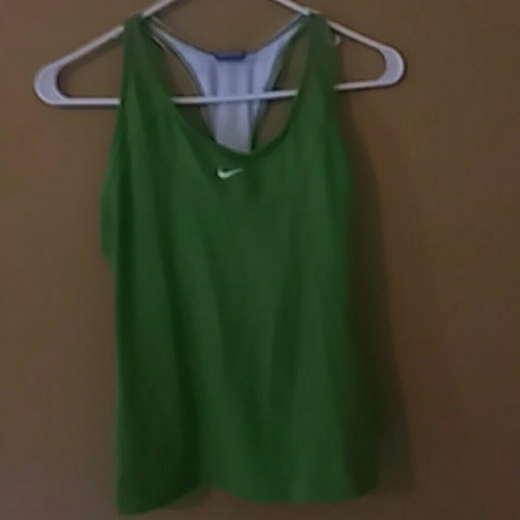 Nike athletic top - Picture 1 of 4
