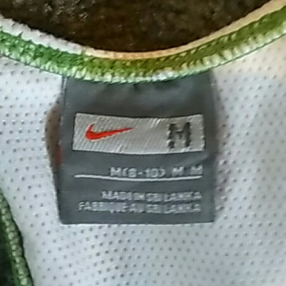 Nike athletic top - Picture 3 of 4