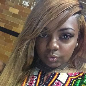 Meet your Posher, Devyn