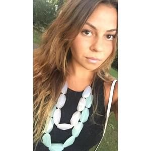 Meet your Posher, Cassandra