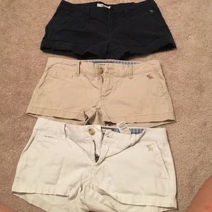 Shorts (navy, tan, white)