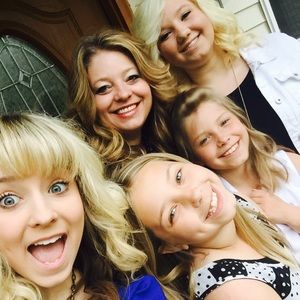 Meet your Posher, Mindi