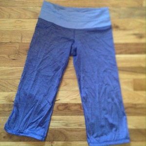 Lululemon light purple cropped pants