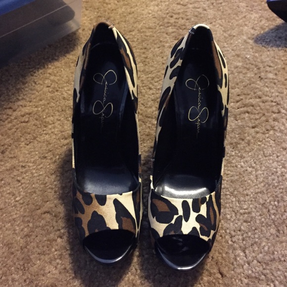 Jessica Simpson Leopard open toe  heels