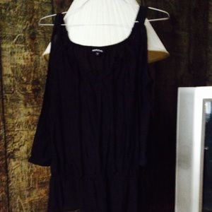 Cold shoulder top