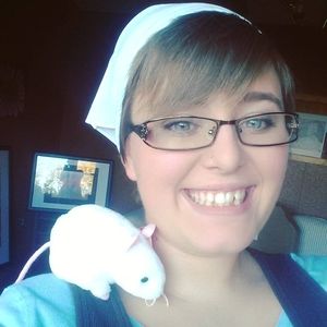 Meet your Posher, Lynsey