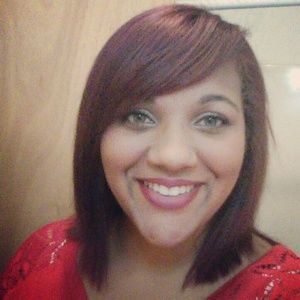 Meet your Posher, Carly