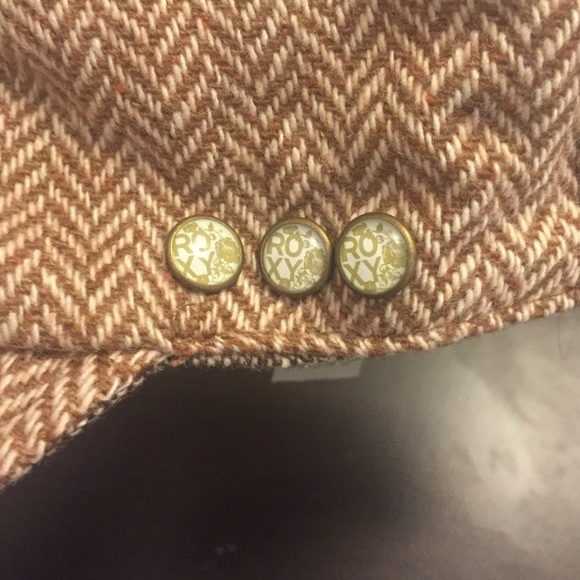 Roxy hat! - Picture 2 of 2