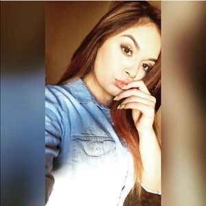 Meet your Posher, Kiana