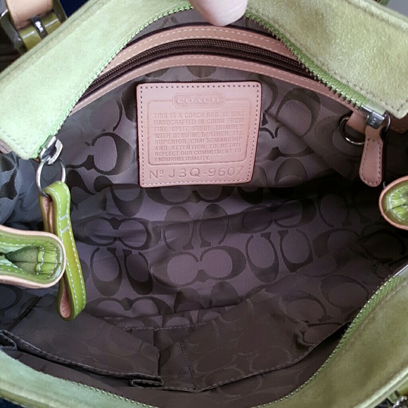Coach purse - Picture 2 of 4