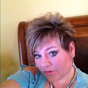 Meet your Posher, Beth