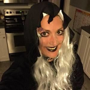 Meet your Posher, Carrie