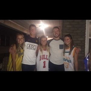 Meet your Posher, Tucker