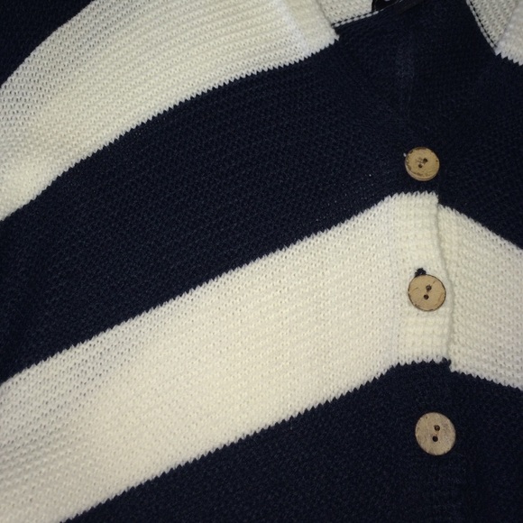 Cardigan - Picture 3 of 4