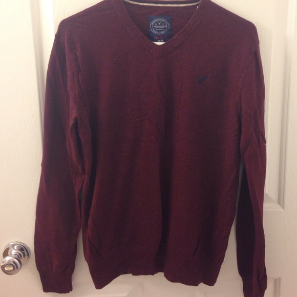 American Eagle Outfitters Sweaters - Maroon American Eagle V neck sweater