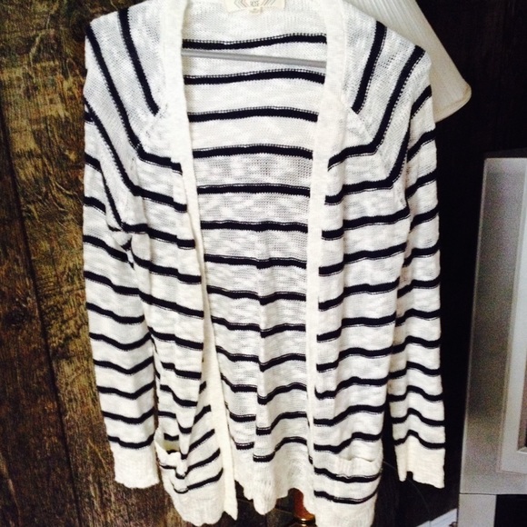 Cream n navy cardigan