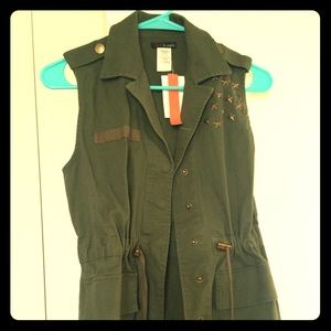 Military style cargo vest