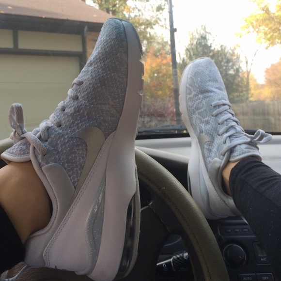 Baby Blue Maxes - Picture 4 of 4