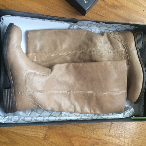 Kenneth Cole leather boots
