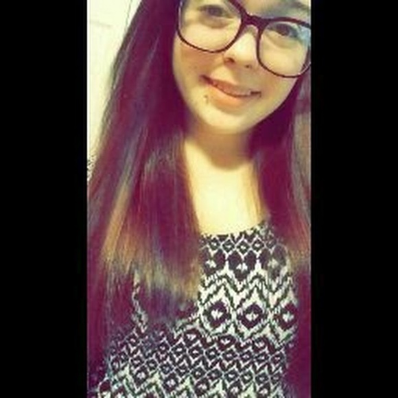 Meet your Posher, Alexis - Picture 1 of 1