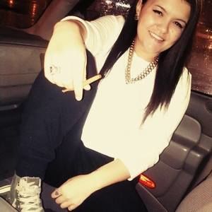 Meet your Posher, Hillary